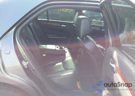 2013 Chrysler 300 Motown из США, поврежденный, VIN 2C3CCARG1DH543342